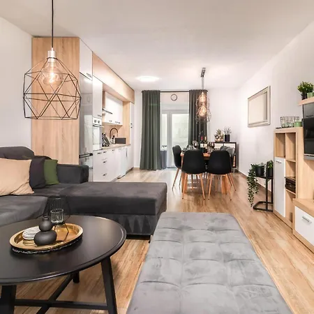 4 Bedroom Lovely Home In Bribir *