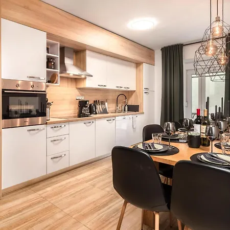 4 Bedroom Lovely Home In Bribir Nyaraló Bribir