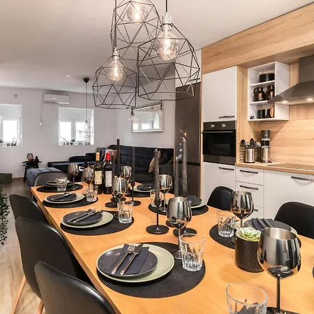 Nyaraló 4 Bedroom Lovely Home In Bribir Bribir