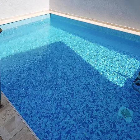Beautiful Home In Bribir With Sauna 度假居 *