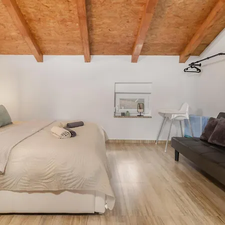 度假居 Beautiful Home In Bribir With Sauna 布里比尔
