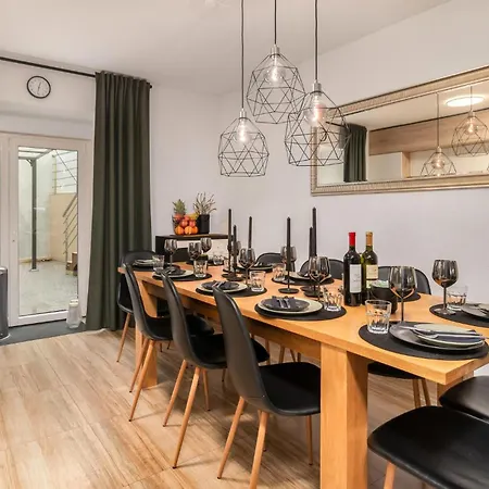 度假居 Beautiful Home In Bribir With Sauna