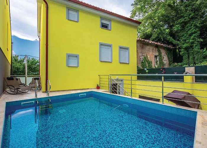 4 Bedroom Lovely Home In Bribir