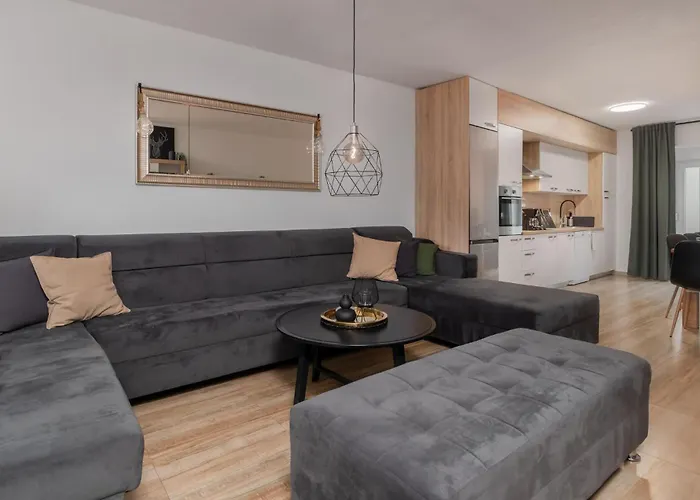4 Bedroom Lovely Home In Bribir 度假居 布里比尔