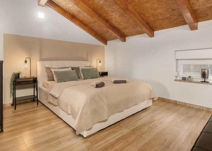 4 Bedroom Lovely Home In Bribir * Bribir