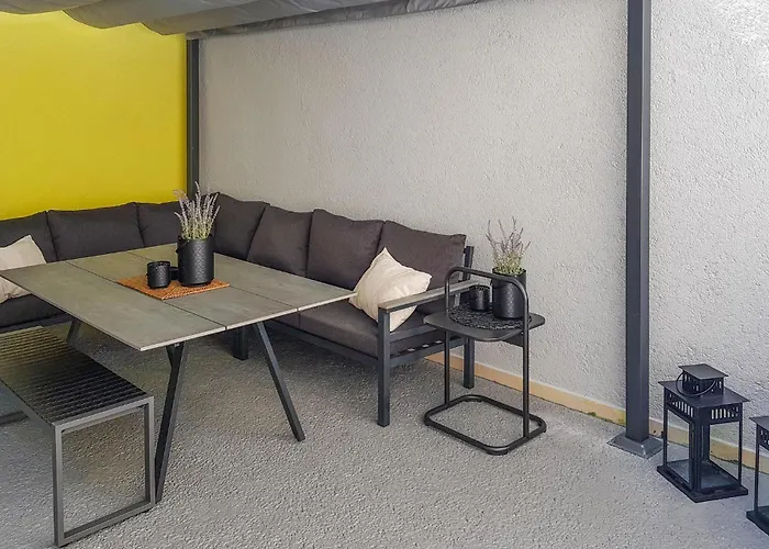 4 Bedroom Lovely Home In Bribir 度假居 布里比尔